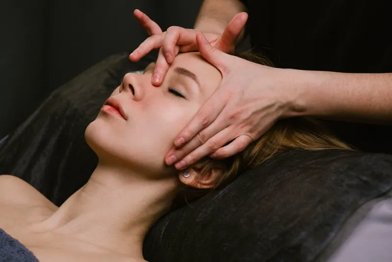 Massage nâng mũi có hiệu quả không ?