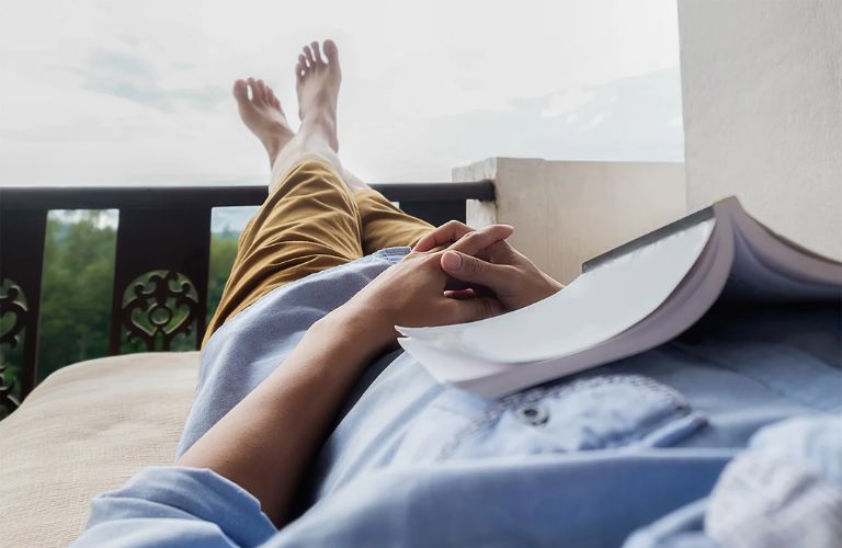 Nghỉ ngơi đúng cách, tránh vận động mạnh