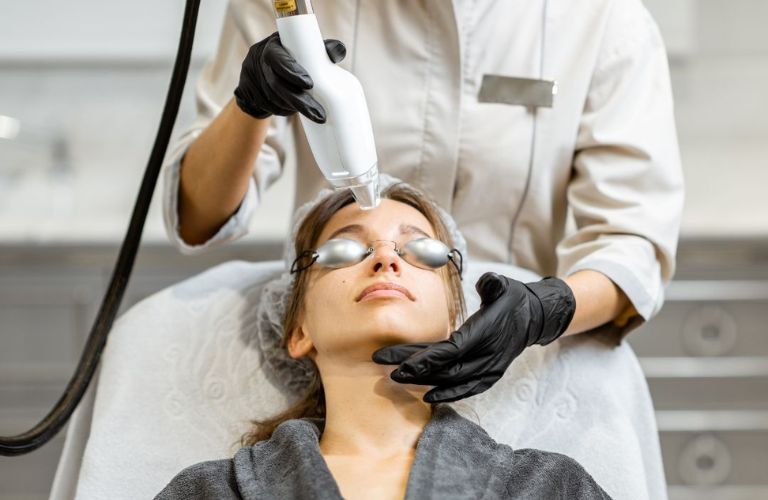 Laser nâng cơ, trẻ hóa da