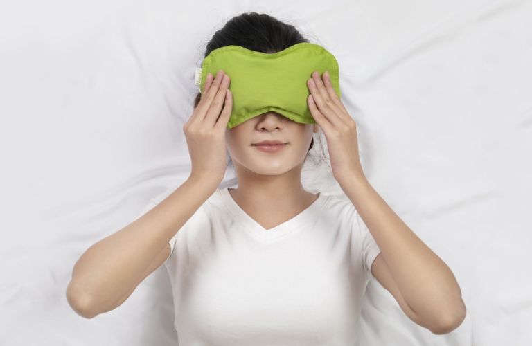 Giảm sưng và đau bằng cách chườm lạnh ngay sau khi phẫu thuật