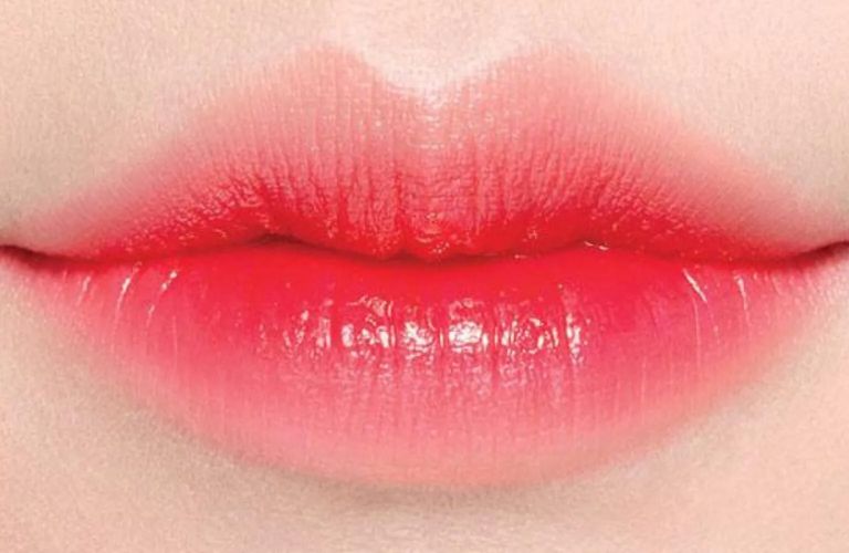 Phun môi Gradient/ Ombre tím