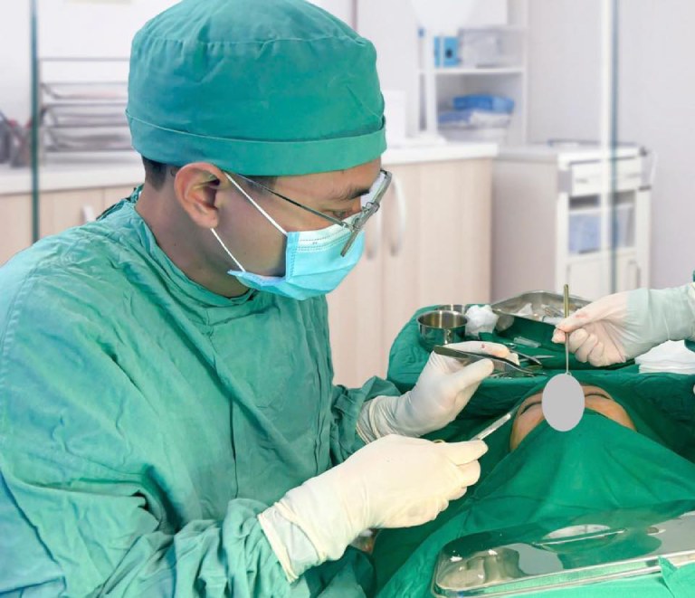 Thẩm Mỹ Viện Dr Sơn nâng mũi tại quy nhơn