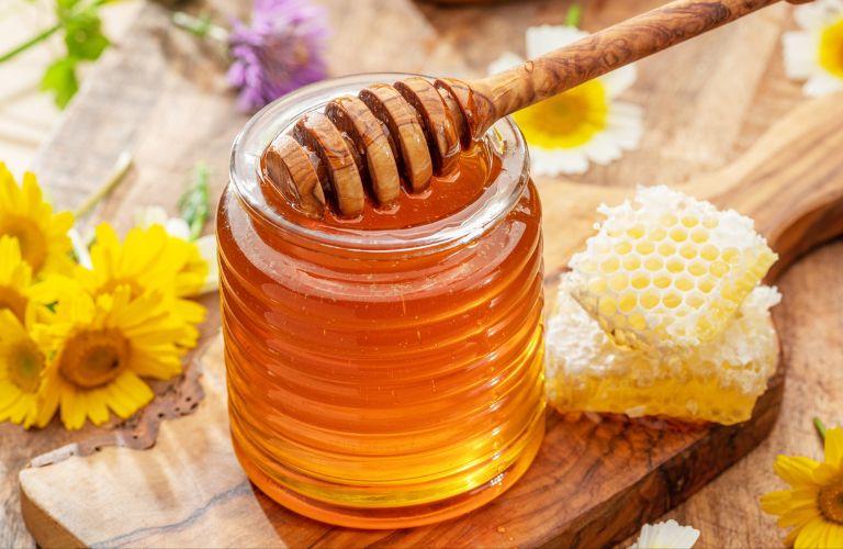 Mật ong rất giàu dưỡng chất