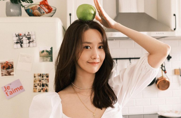 Môi mỏng được đánh giá là mang lại vẻ ngoài thanh lịch, sắc sảo và tinh tế