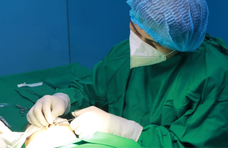 Chọn những địa chỉ thẩm mỹ mũi sở hữu đội ngũ bác sĩ có chuyên môn, tay nghề cao