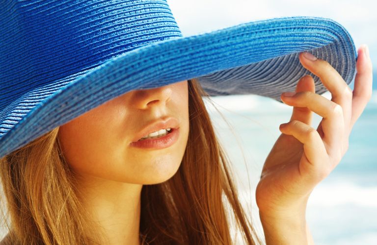 Tránh tiếp xúc trực tiếp với ánh nắng và nhiệt độ cao