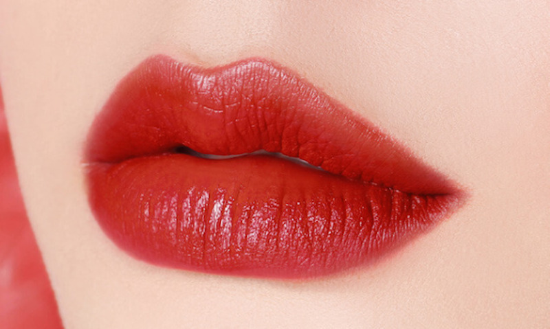 Phun môi bao lâu thì lên màu?