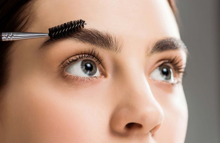 Các phương pháp làm đẹp lông mày tự nhiên, phổ biến