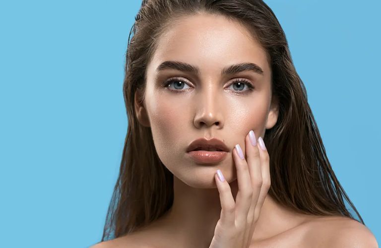 Phương pháp làm đẹp lông mày tự nhiên không chỉ giúp tôn lên nét đẹp riêng mà còn an toàn cho da, không gây tổn thương