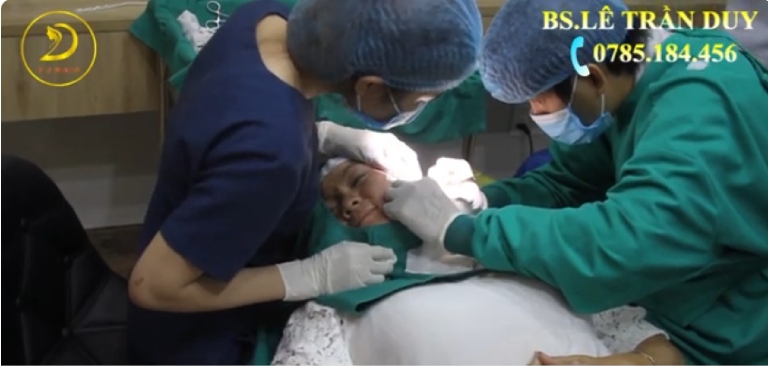 phòng ngừa tác hại của căng da mặt bằng chỉ cùng bác sĩ Lê Trần Duy