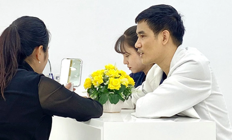 cách giảm thiểu tác hại của căng da mặt bằng chỉ
