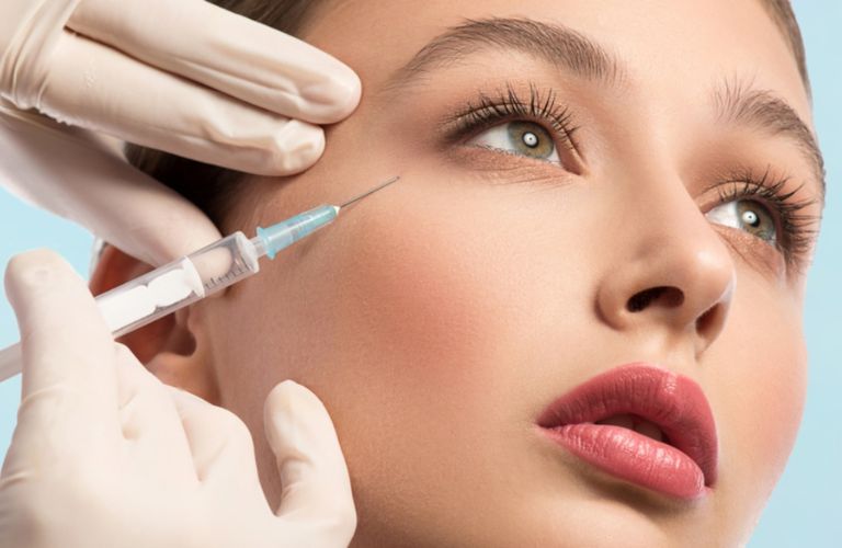 Mặc dù căng da mặt bằng Filler có hiệu quả nhanh chóng nhưng chỉ mang tính tạm thời