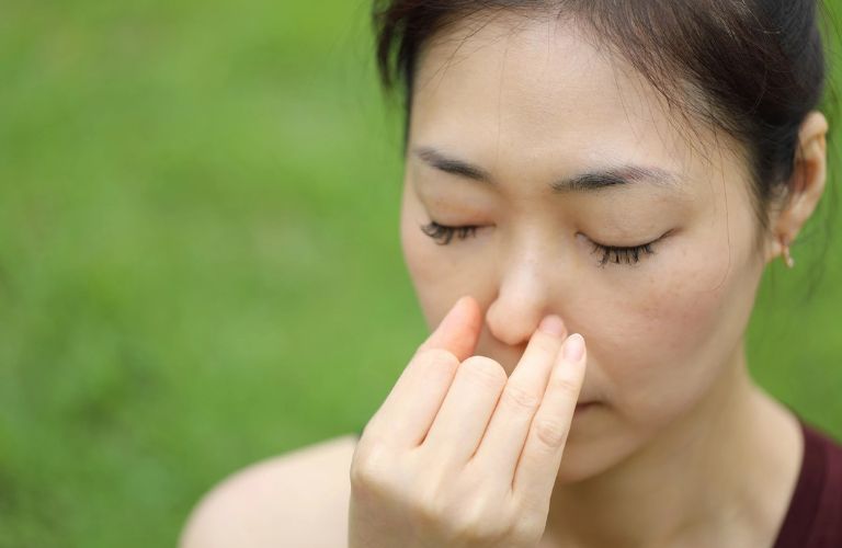 Cách làm mũi cao tự nhiên với bài tập thở