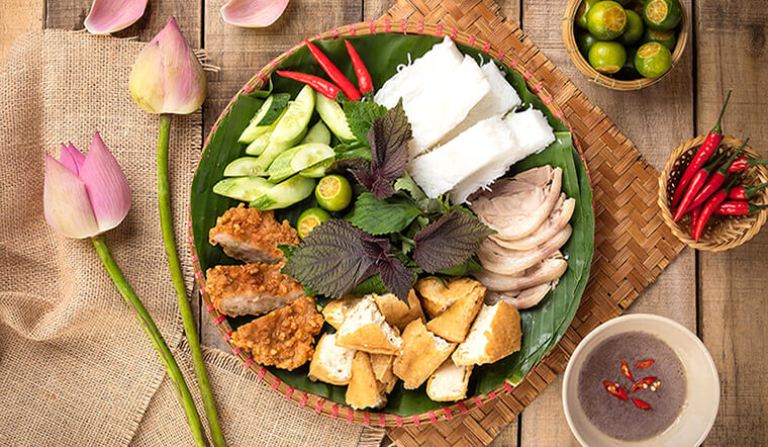 Nâng mũi có ăn được bún đậu mắm tôm không