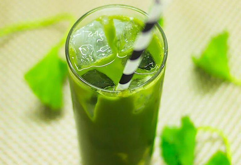 nâng mũi xong nên uống nước ép rau má