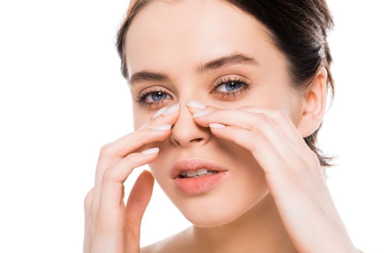 Massage định hình và chăm sóc hậu nâng mũi đúng cách
