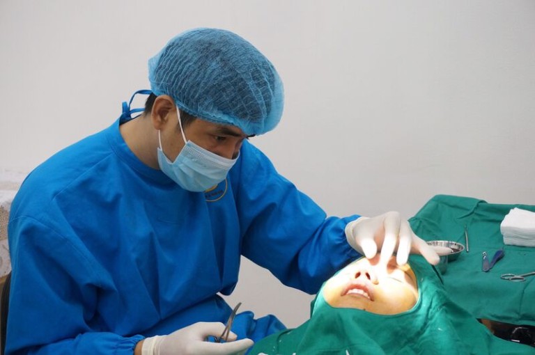 Nâng mũi S Line Plus tại bác sĩ Lê Trần Duy