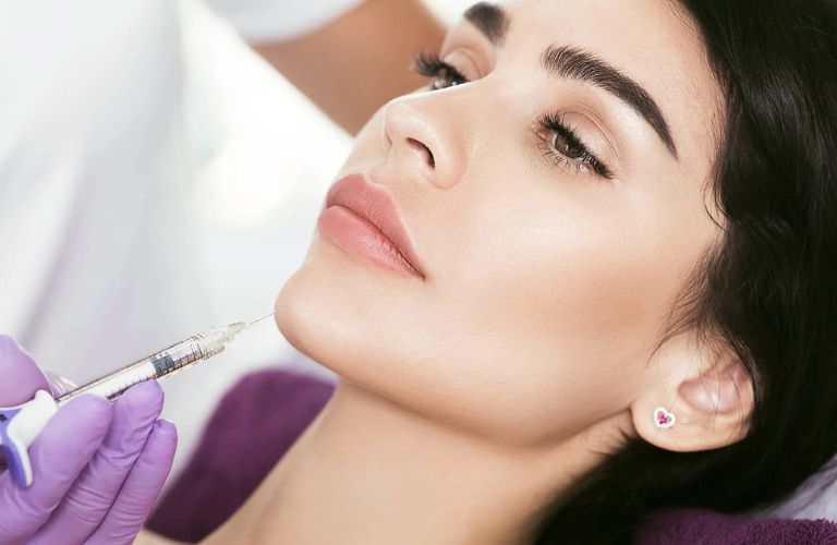 Tiêm Filler cằm