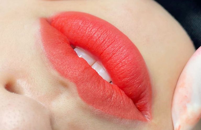 Phun xăm môi tại Thẩm mỹ viện Galaxy